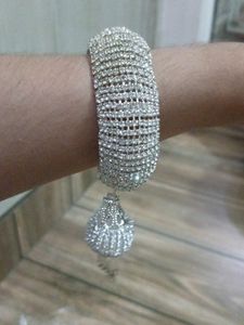 Trendy Silver Diamond Bracelet For Girls
