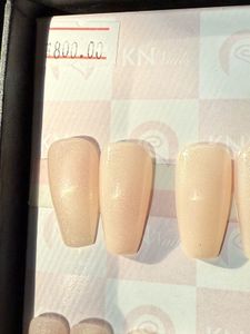 Off White Shimmering Press On Nails