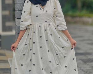 Beautiful Elegant Heart Print Gown