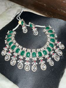 Oxidised Emerald Neck piece
