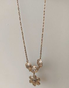 Flower Pendant Necklace