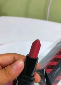 Staze 3-in-1 Lipstick