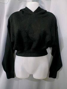 Zara Black Cropped Hoodie 🖤