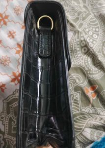 Van Huesen Satchel