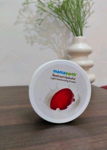Mamaearth Beetroot Moisturizing Cream