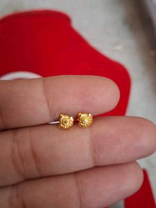 Beautiful New Desiner Studs 👌