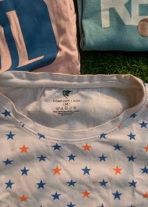 3 tshirt cotton like new in sale , hurry up