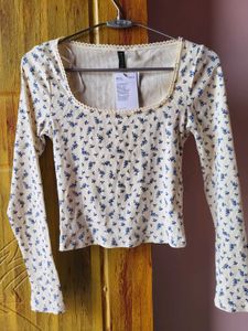 H&amp;M NEW Off White Floral Long Sleeve Top