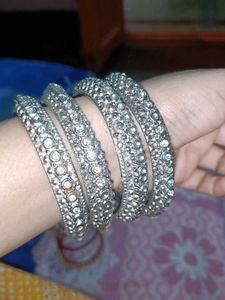 Four Piece Bangel Set