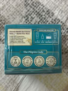 Pilgrim Hydra Glow Moisturizer