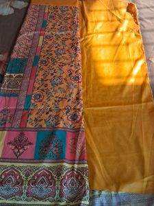 Sale.Sale..Pakistani Print Crepe Suit