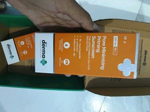 Derma Co Pour Minimising Sunscreen