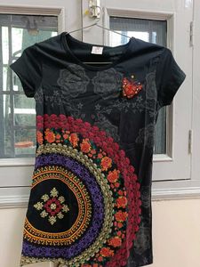 Patterned T-shirt