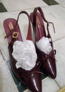 Burgundy Heels with Bow &amp; get a freebie