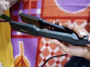 Progemei Hair Straightener