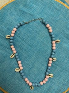 BRAND NEW 😍Pink &amp; Blue Beaded Necklace