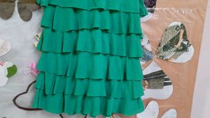 Very Comfortable Ruffle Tank top