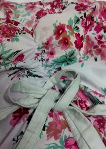 floral tie knot top