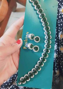Emarlad Necklace Set