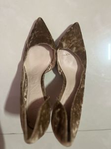 Mango Pencil Heels Good Condition