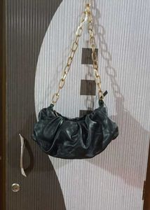 Black Cloud Chain Bag