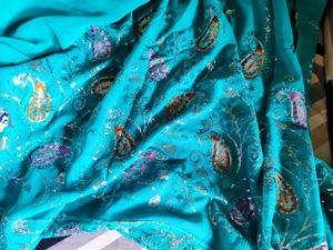 Elegant Teal Paisley Saree