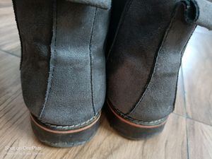 Chelsi Dark Grey Colour Vetvet