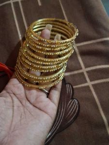 Gold Tone Bangle Set