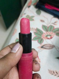 Matte Lipstick Insight
