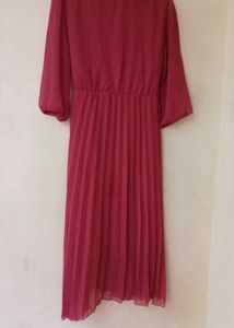 Elegant Maroon Midi Dress