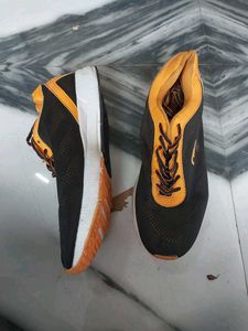 Like New Fila Shoes Size 11