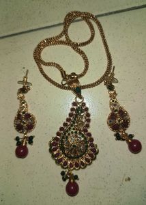 Neckpiece & Earings Set