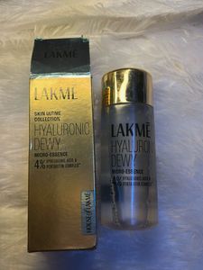 Lakme Hyaluronic Dewy Essence