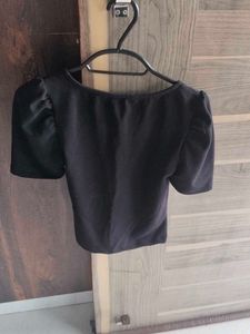 Black Puff Sleeve Top
