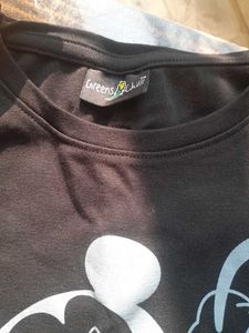 Mickey Mouse Graphic crop tee