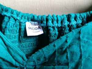 Cute Green Tie-Front Top