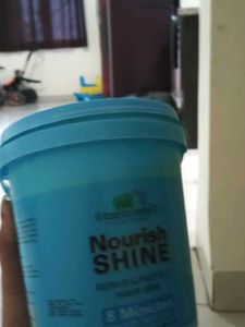 Nourish Shine Hair Spa