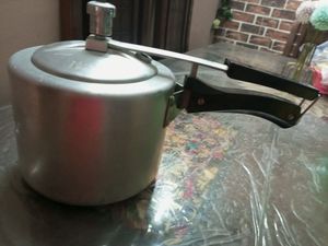 MILTON Pressure Cooker 3 Litre