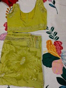 Elegant Green Sequin Saree with readymade blouse