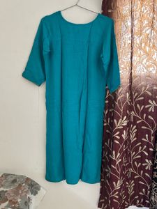 Embroidered Long Kurti Combo – Red &amp; Blue (Size M)