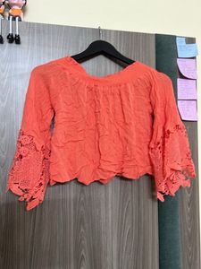Bardot Top :18