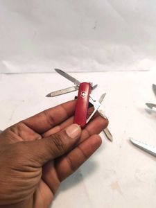 Victorinox Classic SD For 600 Each