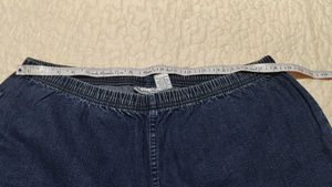 Women Capri Size 36