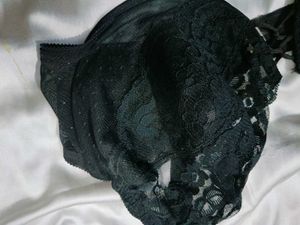 Elegant black. Bra
