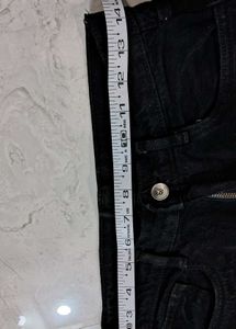 Black Jeans | Straight Fit