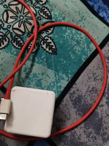 OnePlus SuperVOOC Charger80W