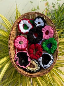 Crochet Scrunchie