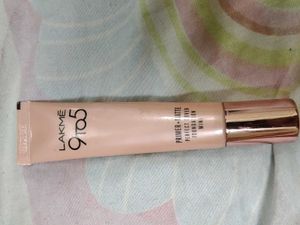 Lakme 9to5 Mini Foundation