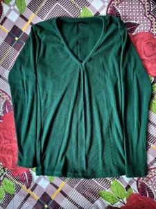 Green V-Neck Long Sleeve Top