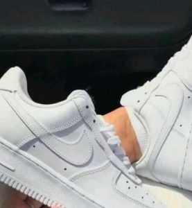 Nike Air Force 1